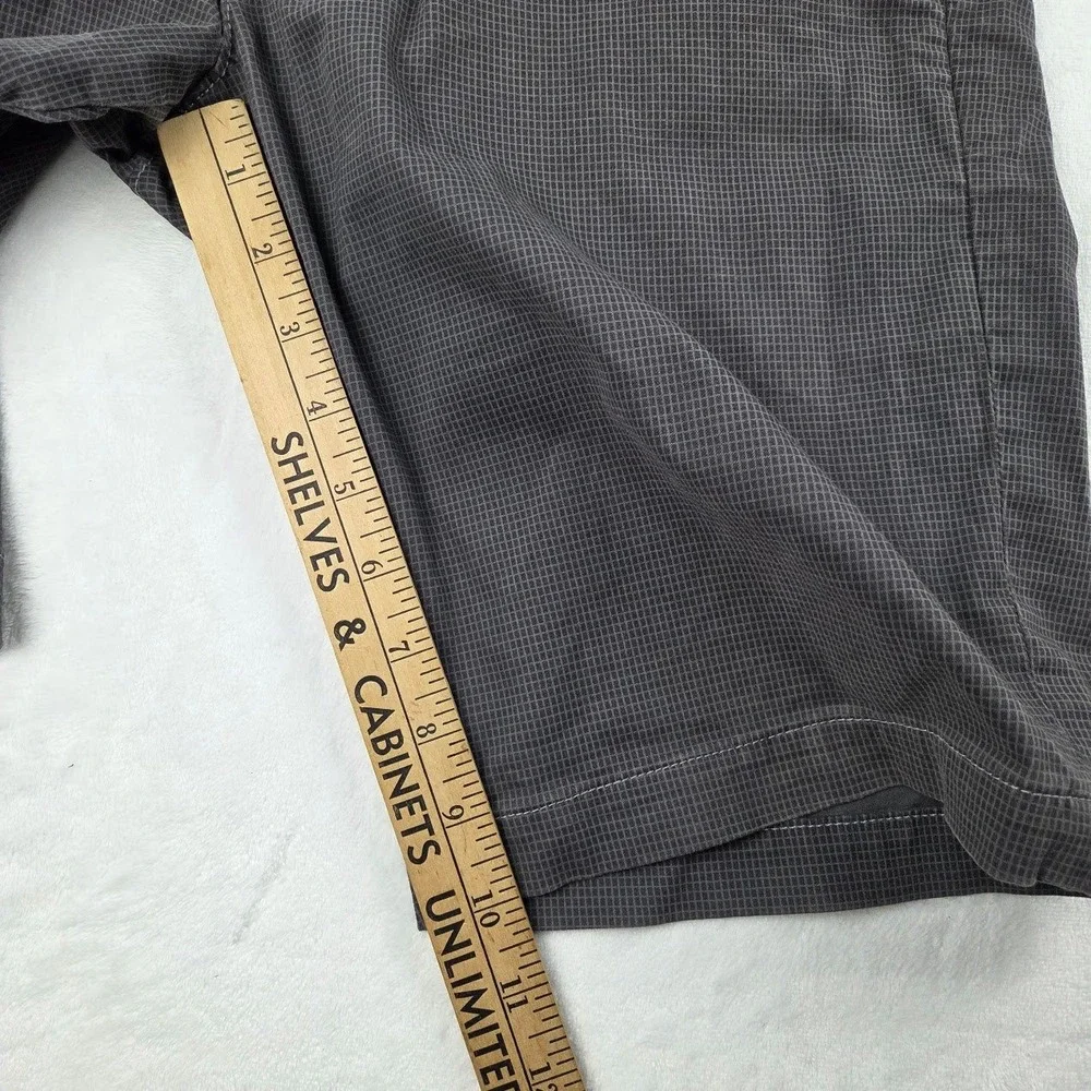 AG Shorts Men 29R Gray Griffin Chino Flat Front Excellent